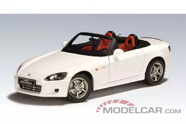 AUTOart Honda S2000 European Version LHD White 1:18 73203