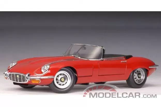 AUTOart Jaguar E-Type Roadster Series III V12 Red 1:18 73523