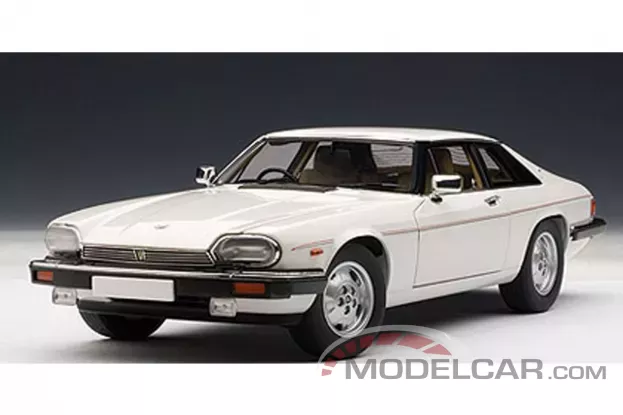 AUTOart Jaguar XJ-S Coupe White 1:18 73576