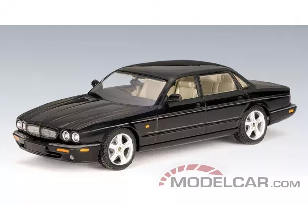 AUTOart Jaguar XJR X308 Black 1:43 53601