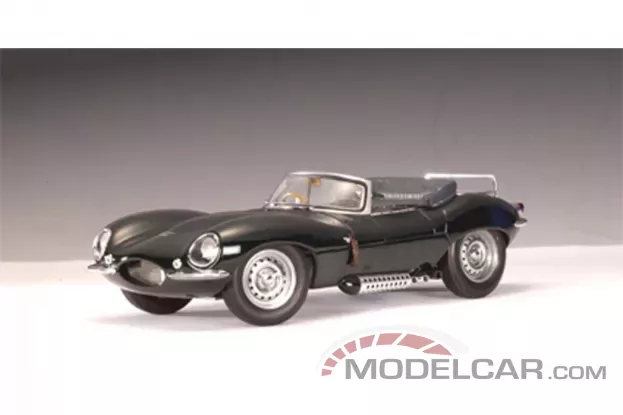 AUTOart Jaguar XK-SS 1956 Steve McQueen Version Green 1:18 73519