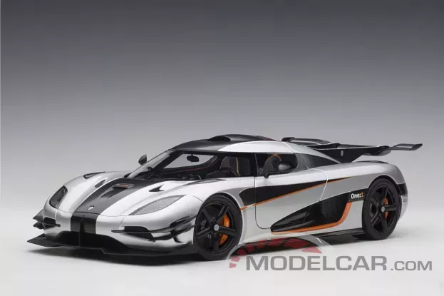 AUTOart Koenigsegg One:1 Moon Grey Carbon with Orange Accents 1:18 79017