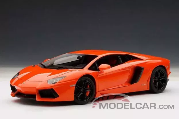 AUTOart Lamborghini Aventador LP700-4 Arancio Argos 1:18 74665