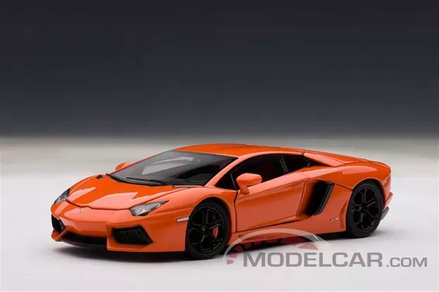 AUTOart Lamborghini Aventador LP700-4 Arancio Argos Metallic Orange 1:43 54647