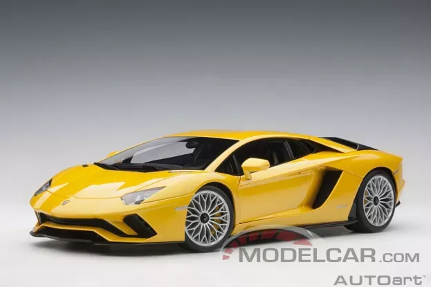 AUTOart Lamborghini Aventador S New Giallo Orion 1:18 79132