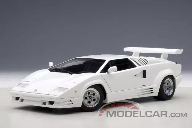 AUTOart Lamborghini Countach 25th Anniversary Edition White 1:18 74537