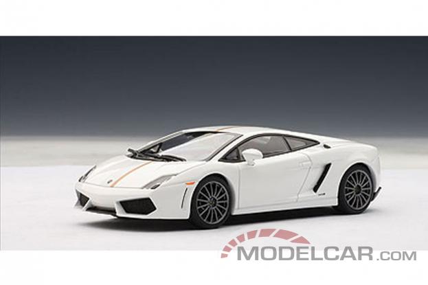 Autoart Lamborghini Gallardo LP550-2 Balboni White