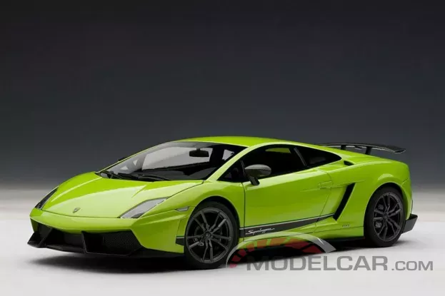 AUTOart Lamborghini Gallardo LP570-4 Superleggera Green 1:18 74659