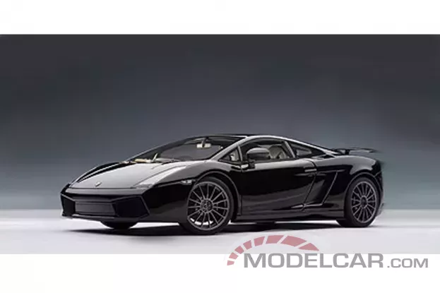 AUTOart Lamborghini Gallardo Superleggera Nero Noctis Metallic Black 1:18 74582