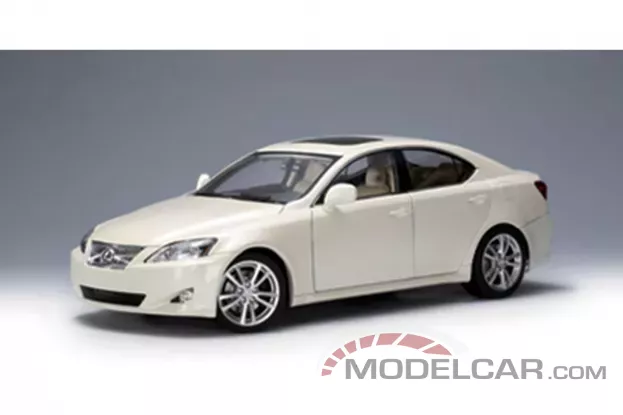 AUTOart Lexus IS350 LHD 2006 Crystal White 1:18 78814