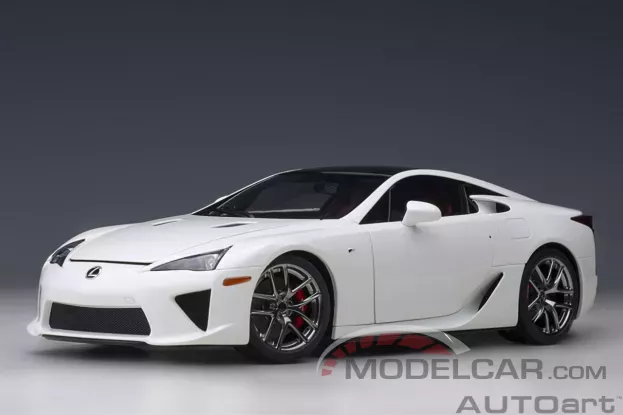 AUTOart Lexus LFA Whitest White Carbon 1:18 78851