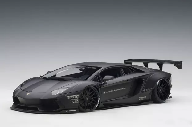 AUTOart Liberty Walk LB-Works Lamborghini Aventador Matt Black 1:18 79106
