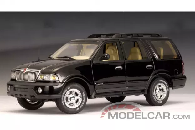 AUTOart Lincoln Navigator 1 1999 Black 1:18 72762
