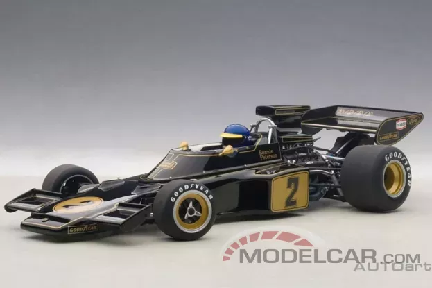 AUTOart Lotus 72E 1973 Ronnie Peterson 2 with Driver Figurine 1:18 87330
