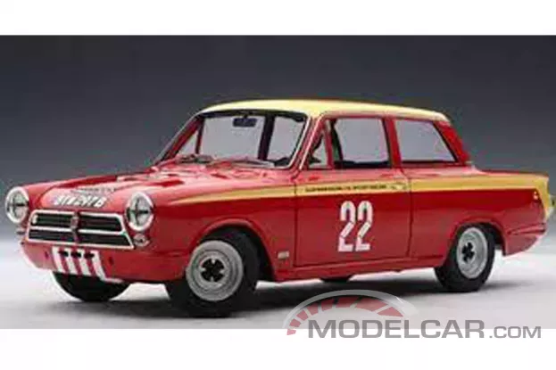 AUTOart Lotus Cortina MKI Budapest Nagydij ETC Class Winner 22 Sir John Whitemore 1:18 86427