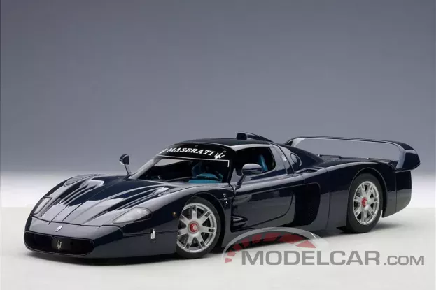 AUTOart Maserati MC12 Road Car Metallic Blue 1:18 75802