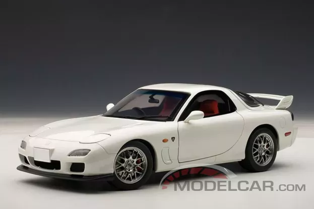 AUTOart Mazda RX-7 FD Spirit R Type A Pure White 1:18 75989