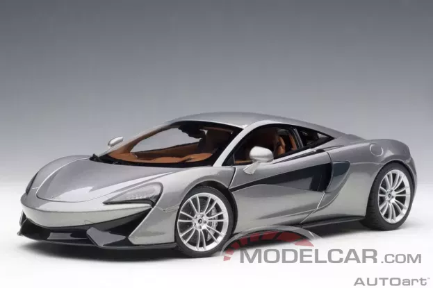 AUTOart McLaren 570S Blade Silver 1:18 76043
