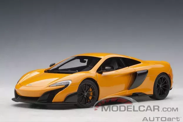 AUTOart McLaren 675LT McLaren Orange 1:18 76048