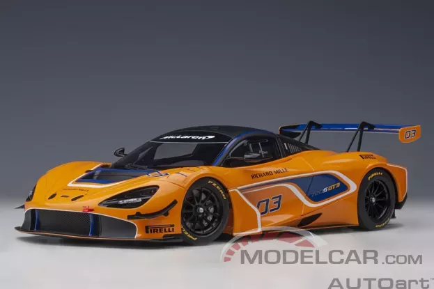 AUTOart McLaren 720S GT3 Presentation Car Orange 03 1:18 81942