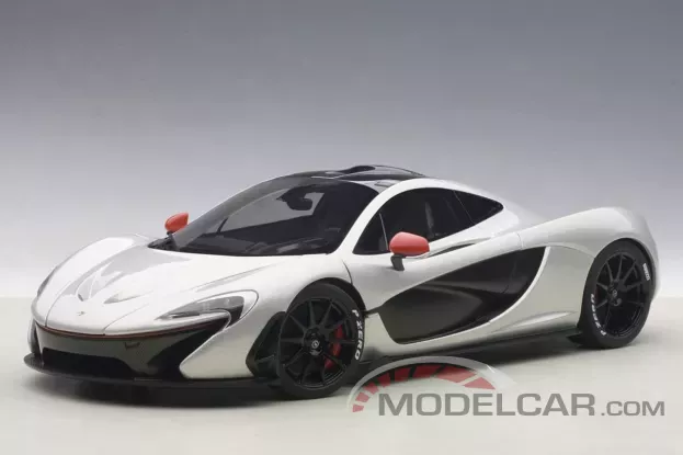 AUTOart McLaren P1 Ice Silver 1:18 76023