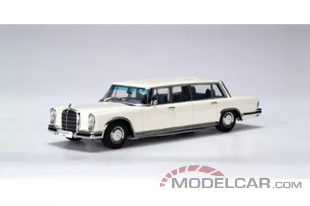 AUTOart Mercedes-Benz 600 Pullman LWB W100 white 1:43 56198