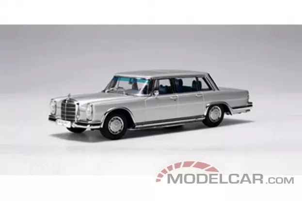 AUTOart Mercedes-Benz 600 SWB W100 Silver 1:43 56191