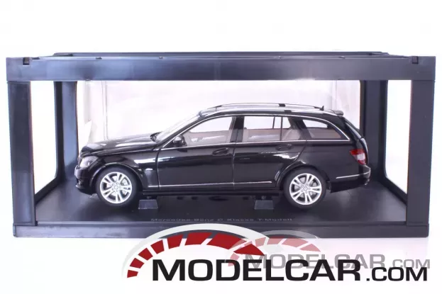 AUTOart Mercedes-Benz C-Class Avantgarde wagon S204 black 1:18 76267