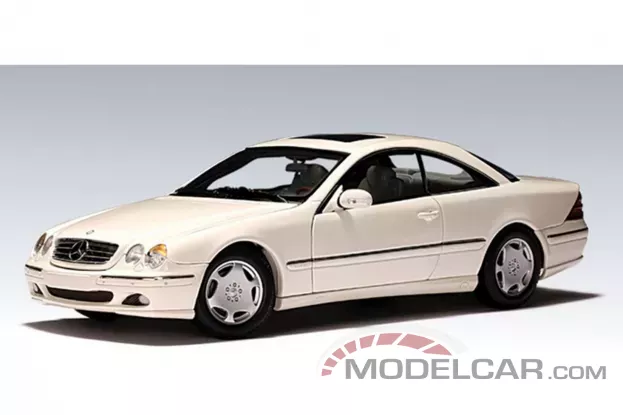 AUTOart Mercedes-Benz CL600 C215 White 1:18 70113