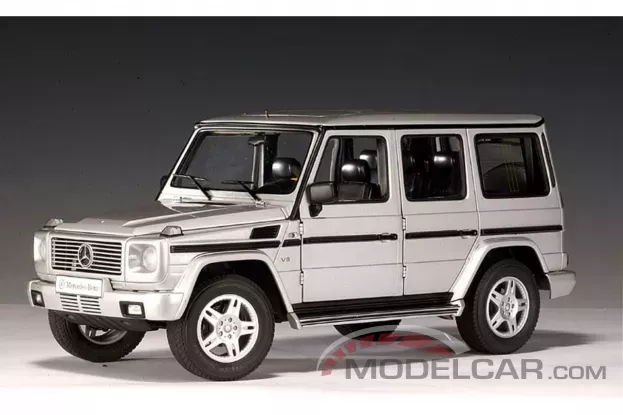 AUTOart Mercedes-Benz G Model LWB W463 Brillant Silver Metallic 1:18 76102