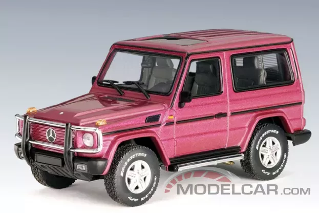 AUTOart Mercedes-Benz G Model SWB W463 Purple Red 1:43 56102