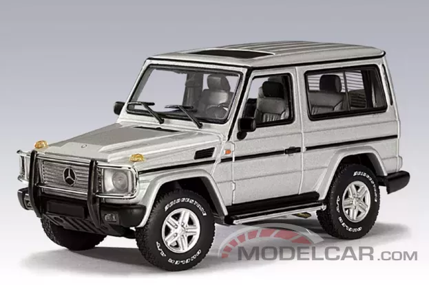 AUTOart Mercedes-Benz G Model SWB W463 Silver 1:43 56104