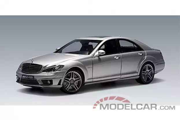 AUTOart Mercedes-Benz S63 AMG W221 Iridium Silver metallic 1:18 76241