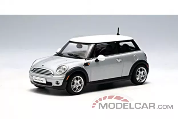 AUTOart Mini Cooper R56 2006 Sparkling Silver Metallic White Roof 1:43 55001