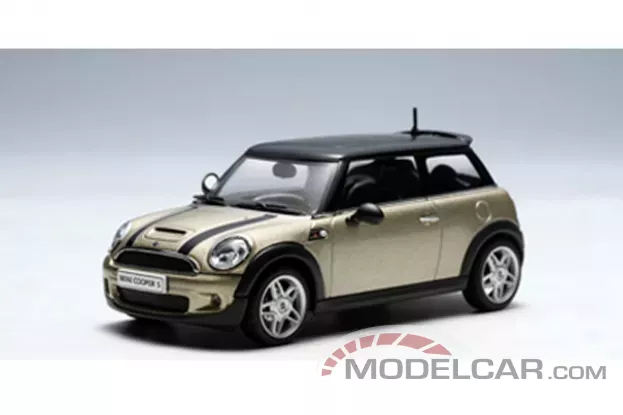 AUTOart Mini Cooper S R56 2006 Pure Silver Black Roof 1:43 55007