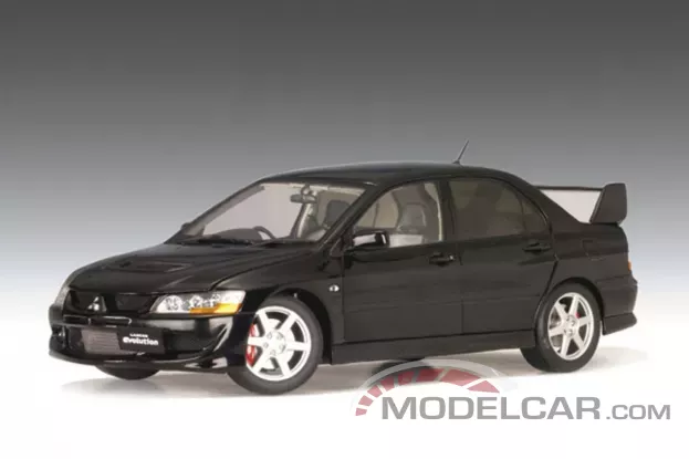 AUTOart Mitsubishi Lancer Evo VIII Street Car Black 1:18 77183