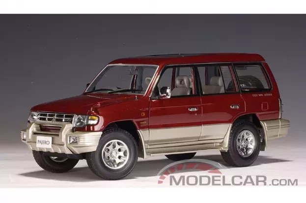 AUTOart Mitsubishi Pajero LWB V20 1998 RHD Metallic Red 1:18 77102