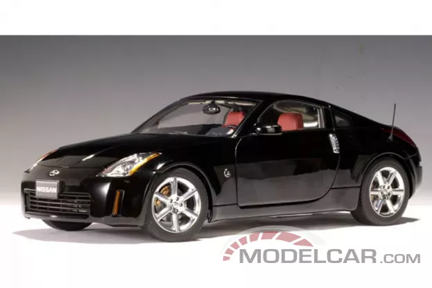 AUTOart Nissan 350Z LHD 2002 Black 1:18 77313