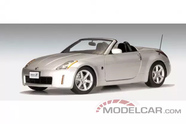 AUTOart Nissan 350Z Roadster LHD Diamond Silver 1:18 77371