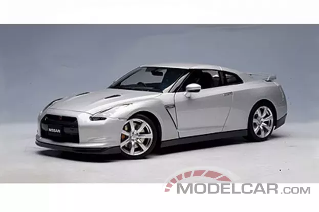 AUTOart Nissan GT-R R35 Ultimate Metal Silver 1:18 77386