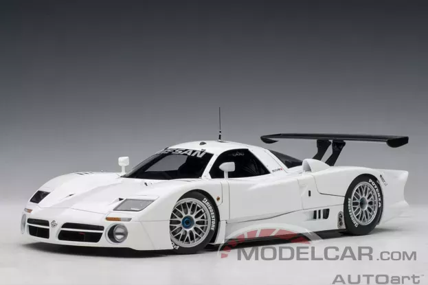 AUTOart Nissan R390 GT1 Plain Body Version White 1:18 89877