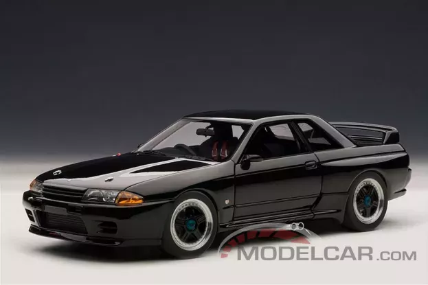 AUTOart Nissan Skyline GT-R R32 Group A 1990 Black 1:18 89082