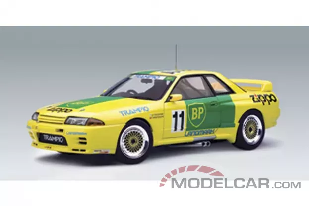 AUTOart Nissan Skyline GT-R R32 Group A BP Oil Trampio GT-R 11 Shift 1:18 89381