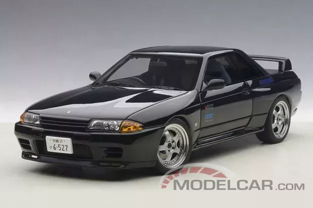 AUTOart Nissan Skyline GT-R R32 Initial D Version 1:18 77419