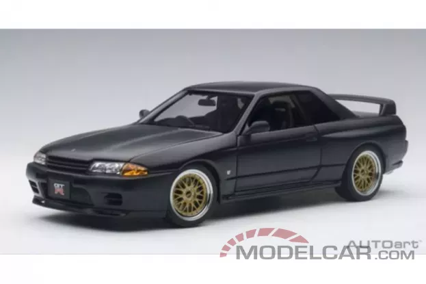AUTOart Nissan Skyline GT-R R32 Tuned Version Matt Black 1:18 77418