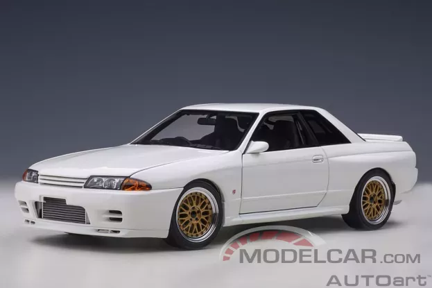 AUTOart Nissan Skyline GT-R R32 Wangan Midnight Reina Late Version 1:18 77412