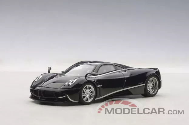AUTOart Pagani Huayra Black with Silver Stripes 1:43 58209