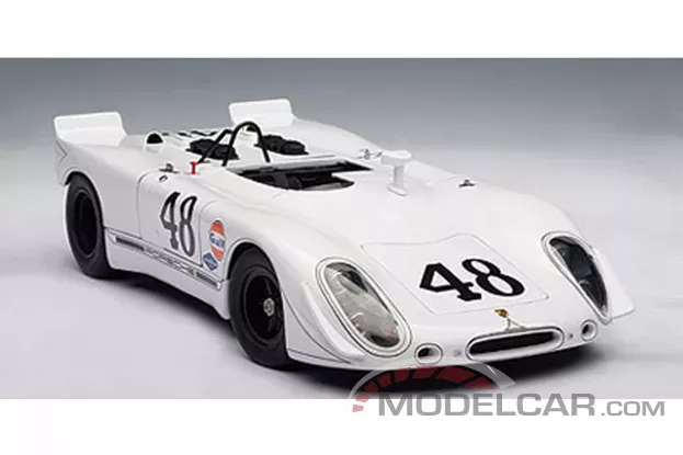AUTOart Porsche 908 2 1970 Green Park Sebring 48 S.McQueen P.Revson 2nd Position 1:18 87072