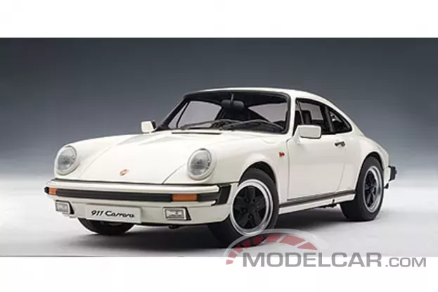 AUTOart Porsche 911 Carrera 1988 White 1:18 78012