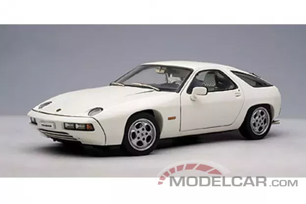 AUTOart Porsche 928 White 1:18 77902